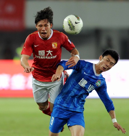 41岁带伤老詹赛季首打背靠背砍31+9+10！詹姆斯如此拼命是否进入退役倒计时？