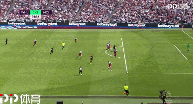 小巨人张子宇迎来WCBA首秀